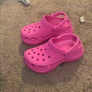 Size 7 Womens Crocs Platform